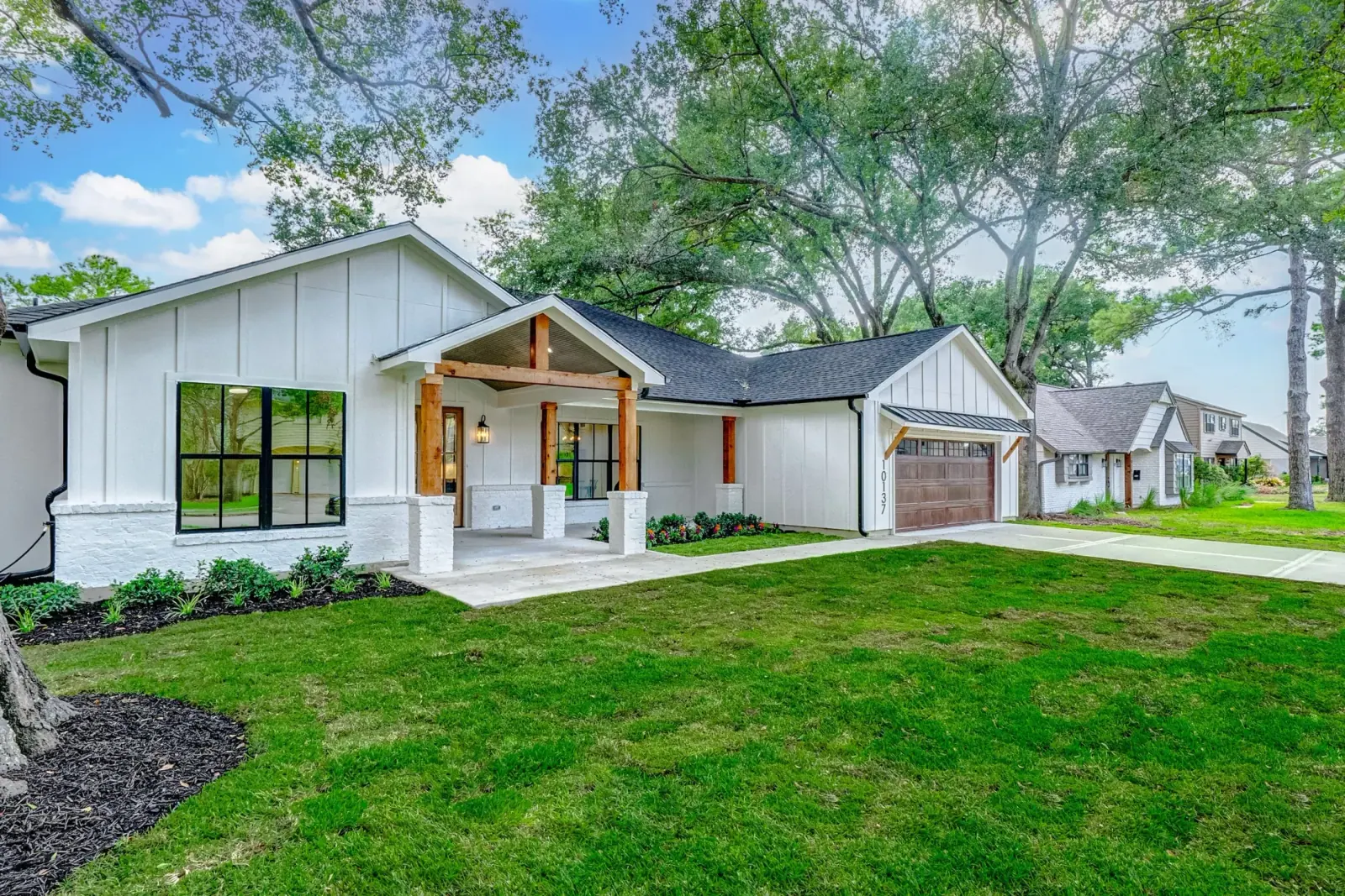 10137 Kerrwood, photograph 4