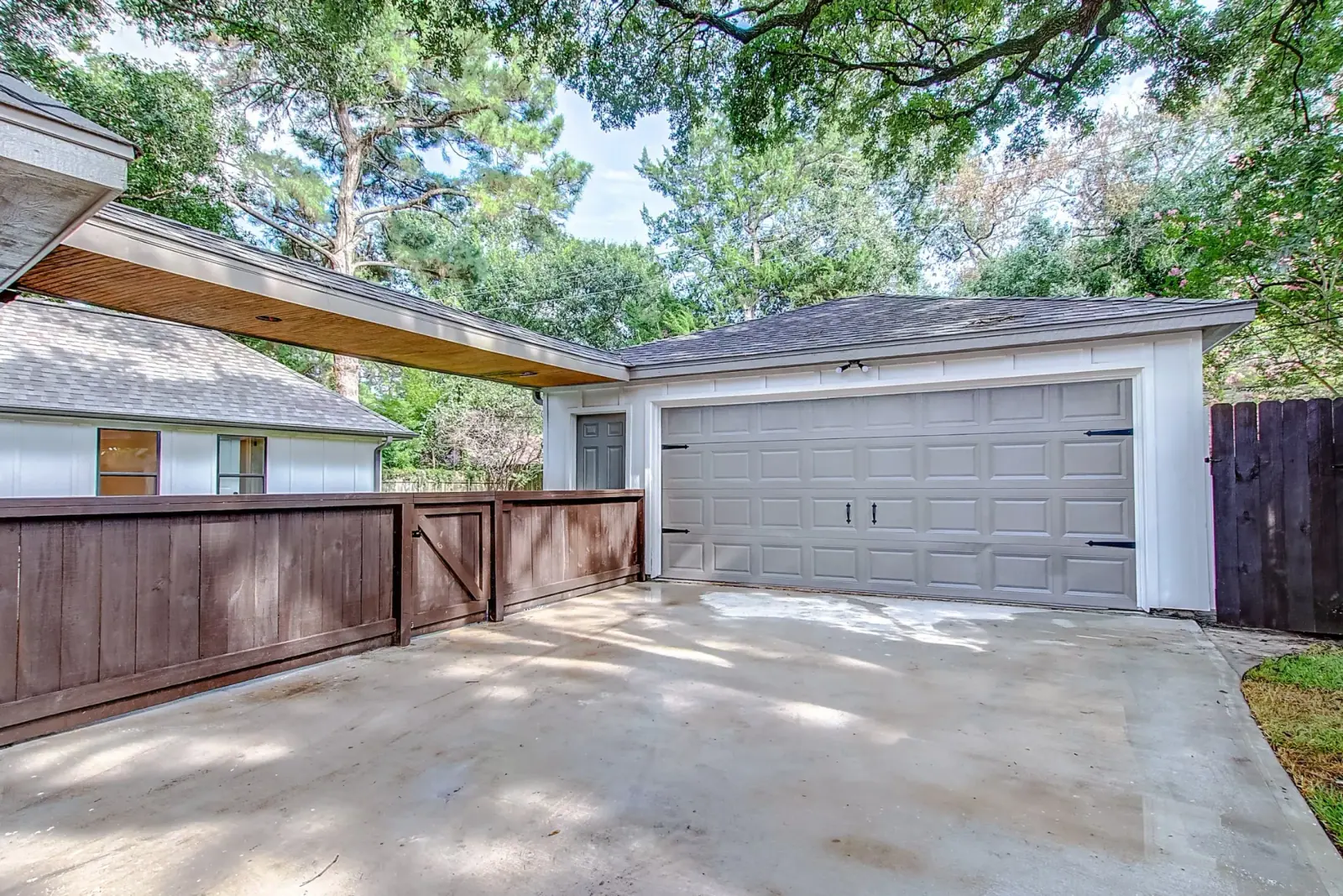 10143 Kerrwood, photograph 4