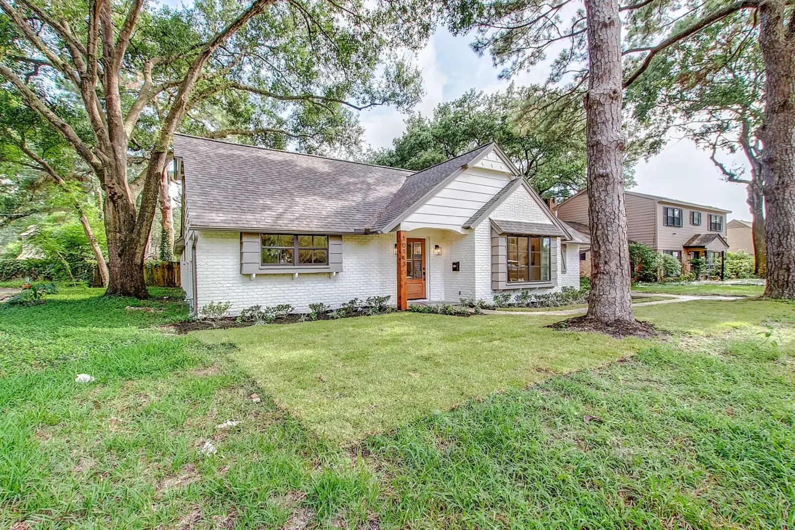 10143 Kerrwood, photograph 5