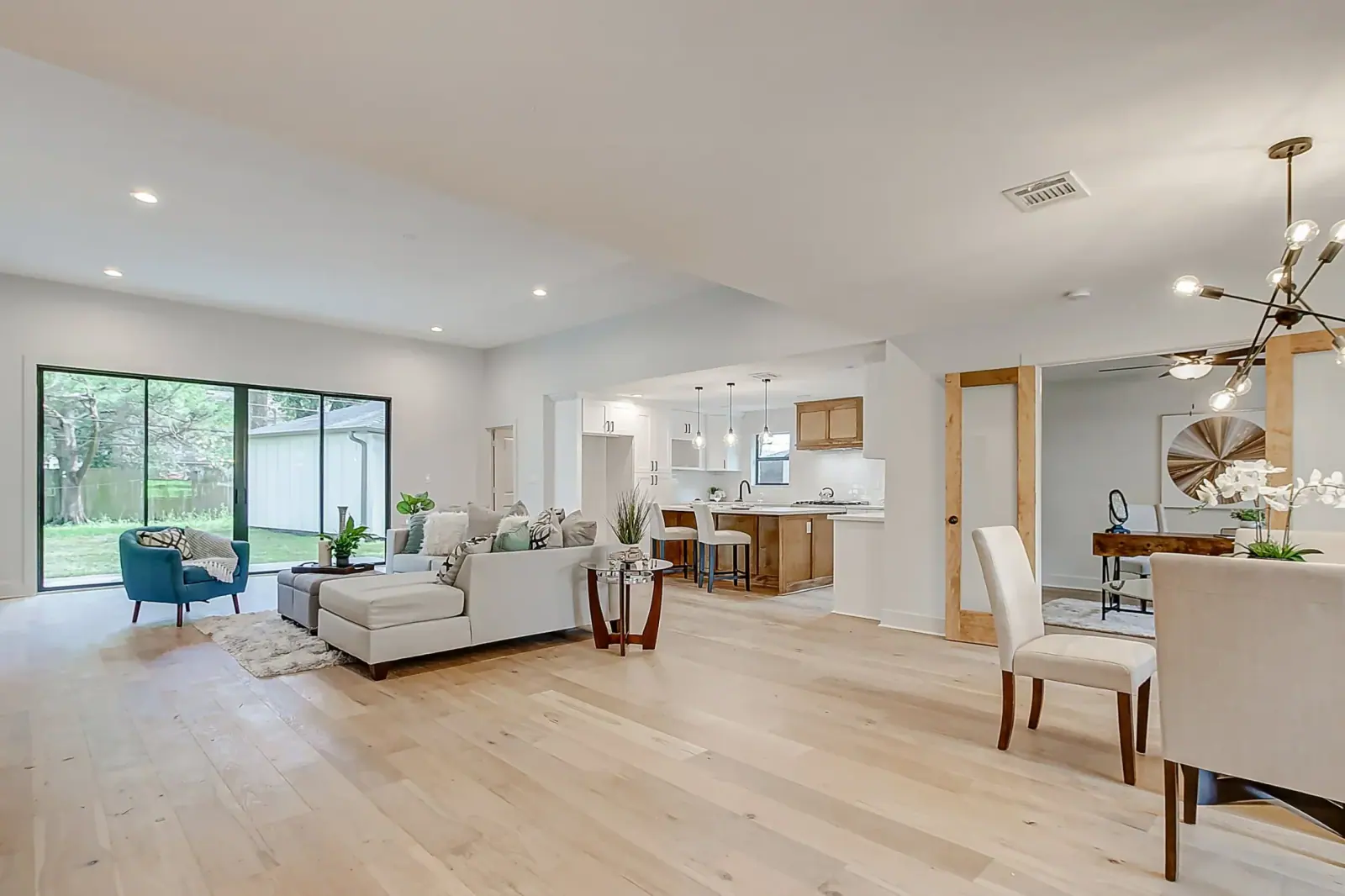 10143 Kerrwood, photograph 8