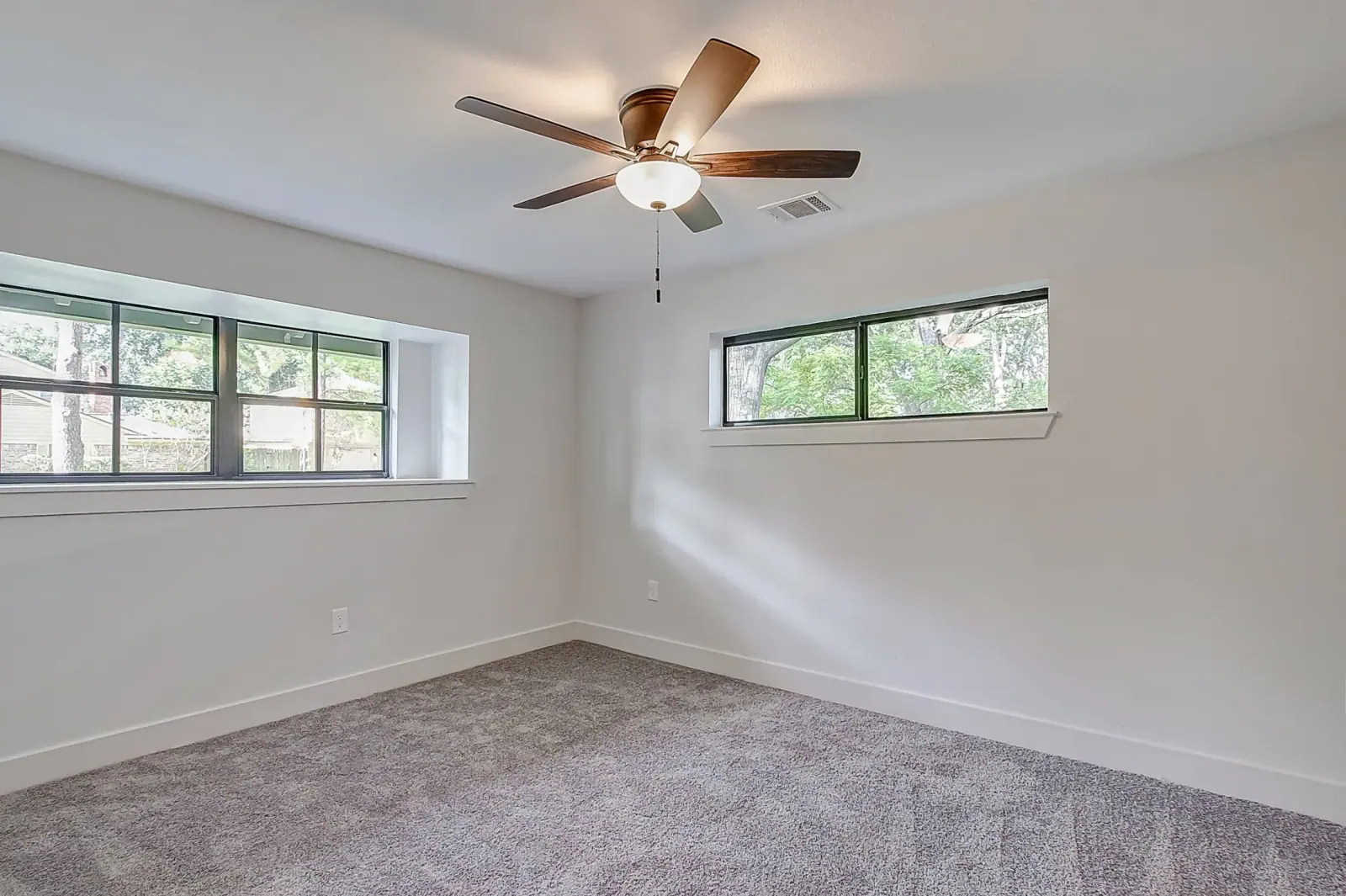 10143 Kerrwood, photograph 40