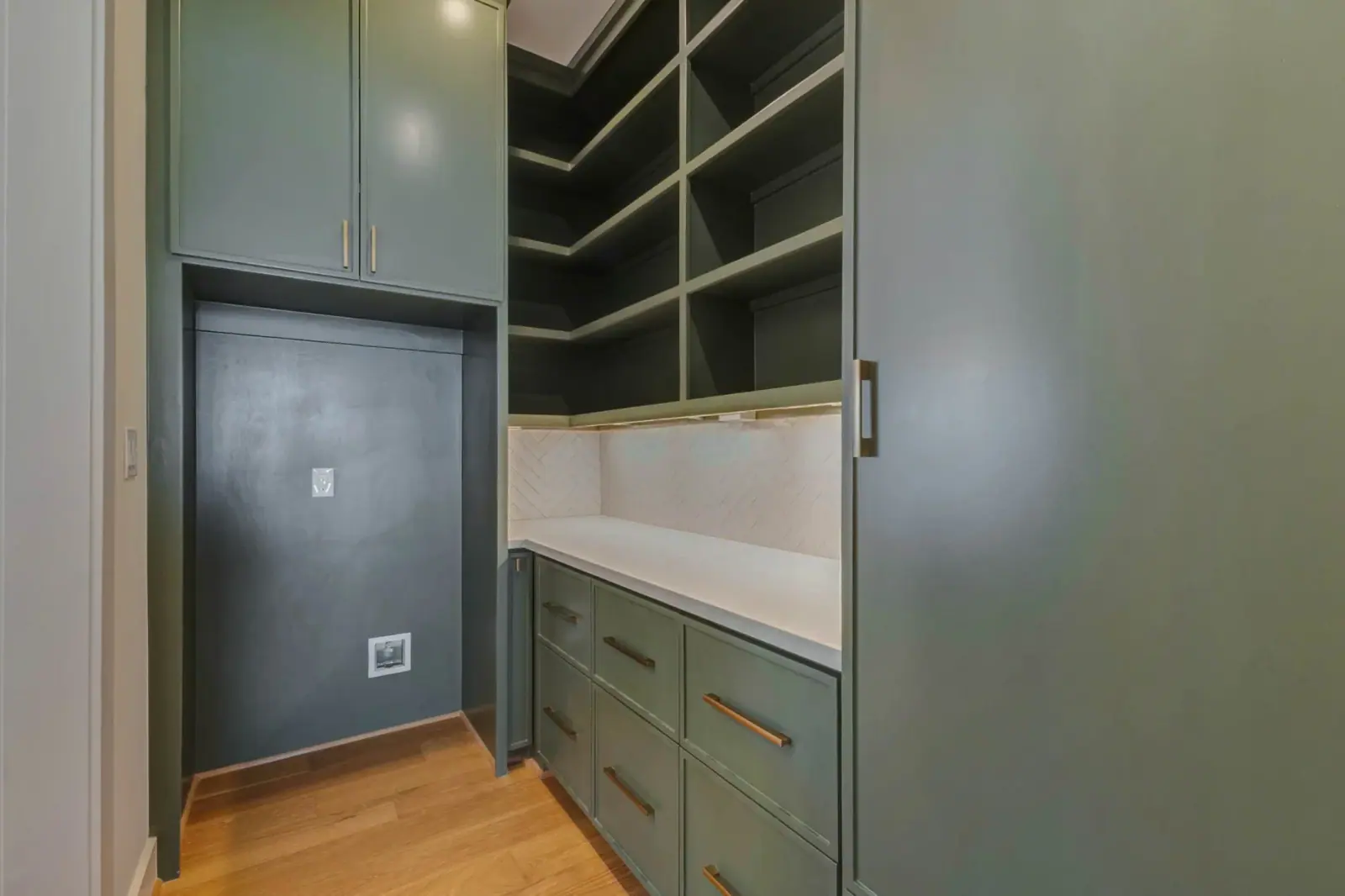 10322 Raritan, photograph 17