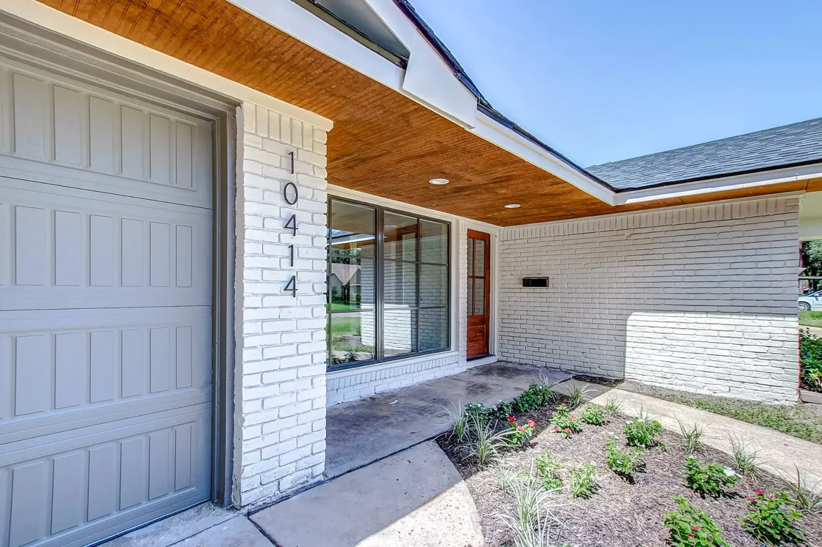 10414 Chatterton, photograph 4