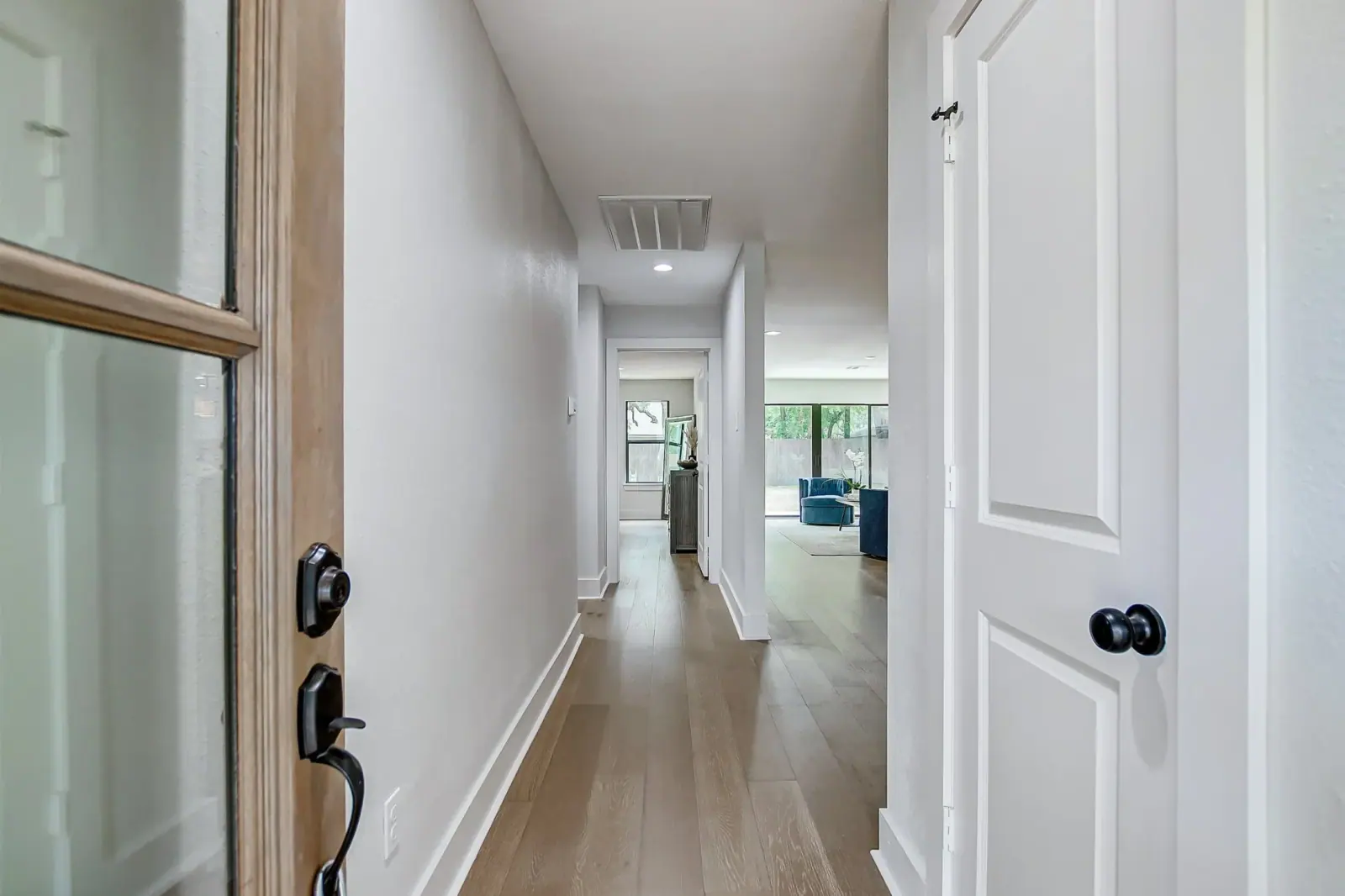 10421 Moorberry, photograph 5