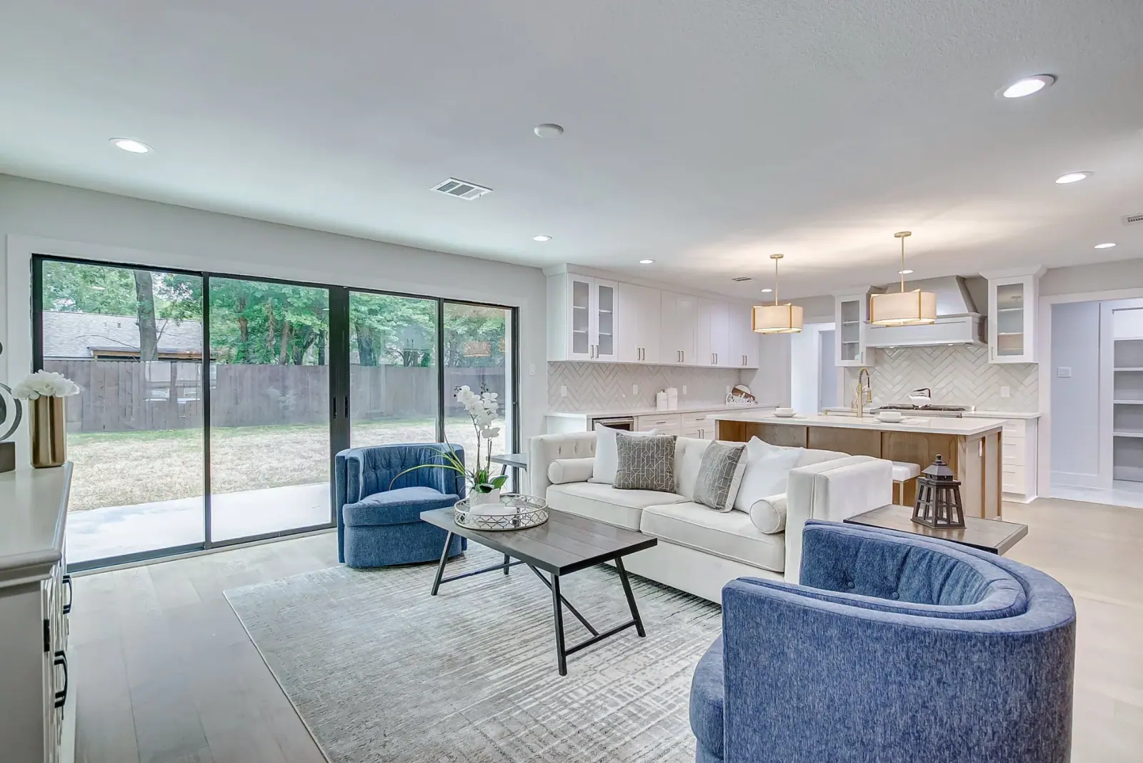 10421 Moorberry, photograph 24