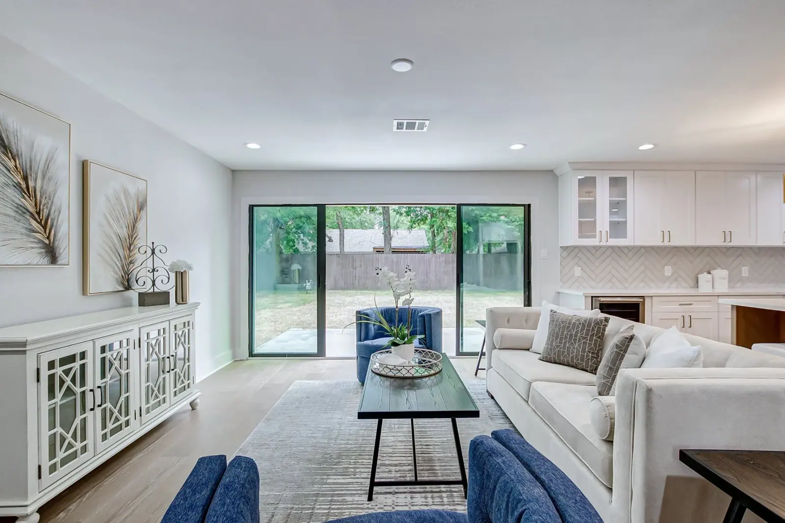10421 Moorberry, photograph 26