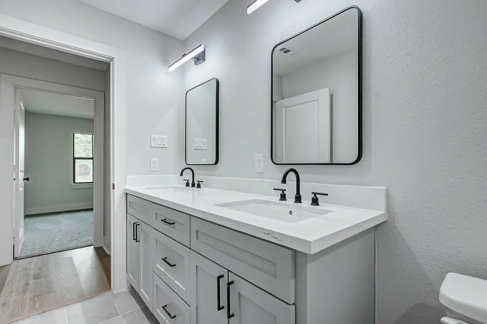 10421 Moorberry, photograph 41