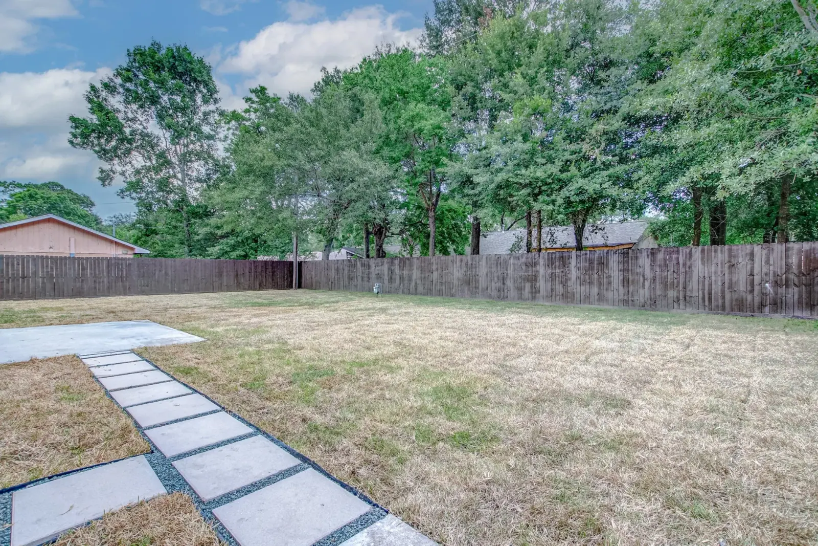10421 Moorberry, photograph 45