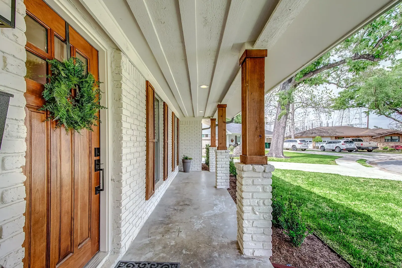 1311 Jeannine, photograph 2