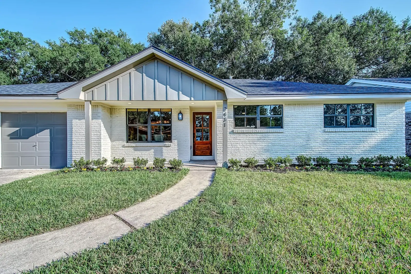 2431 Droxford, photograph 5