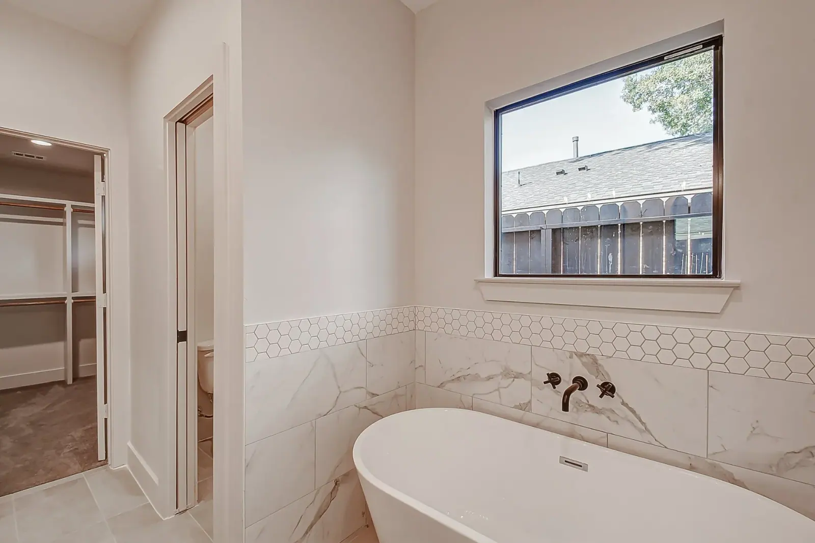 2431 Droxford, photograph 22