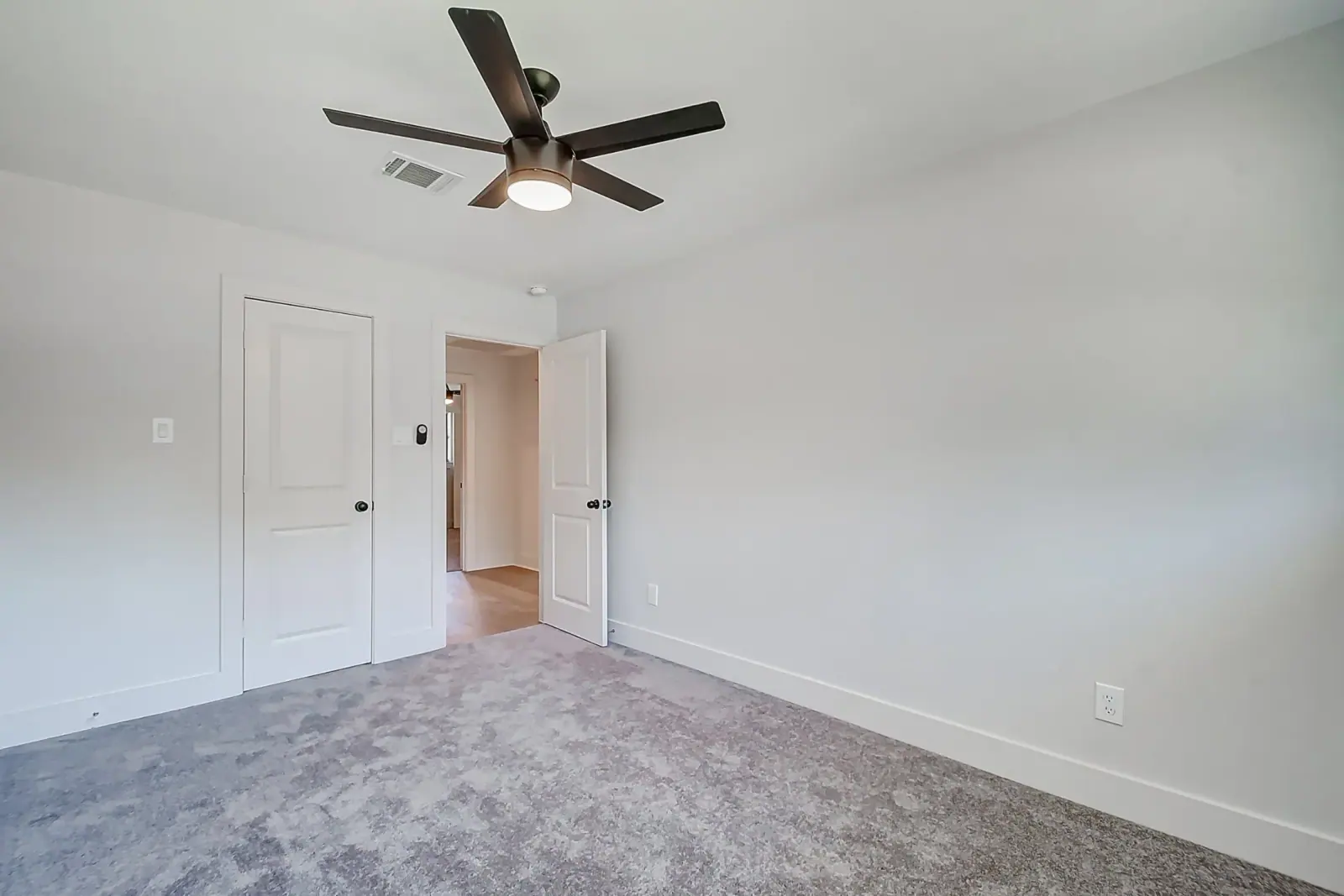 2431 Droxford, photograph 33