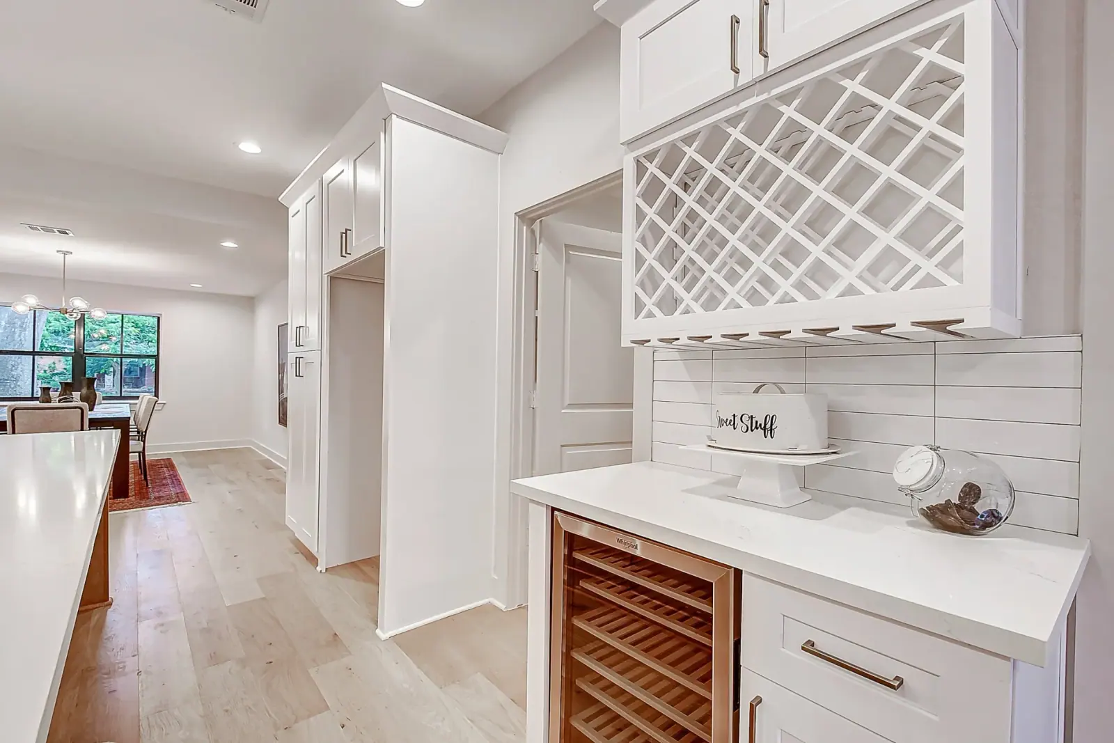 2527 Droxford, photograph 16