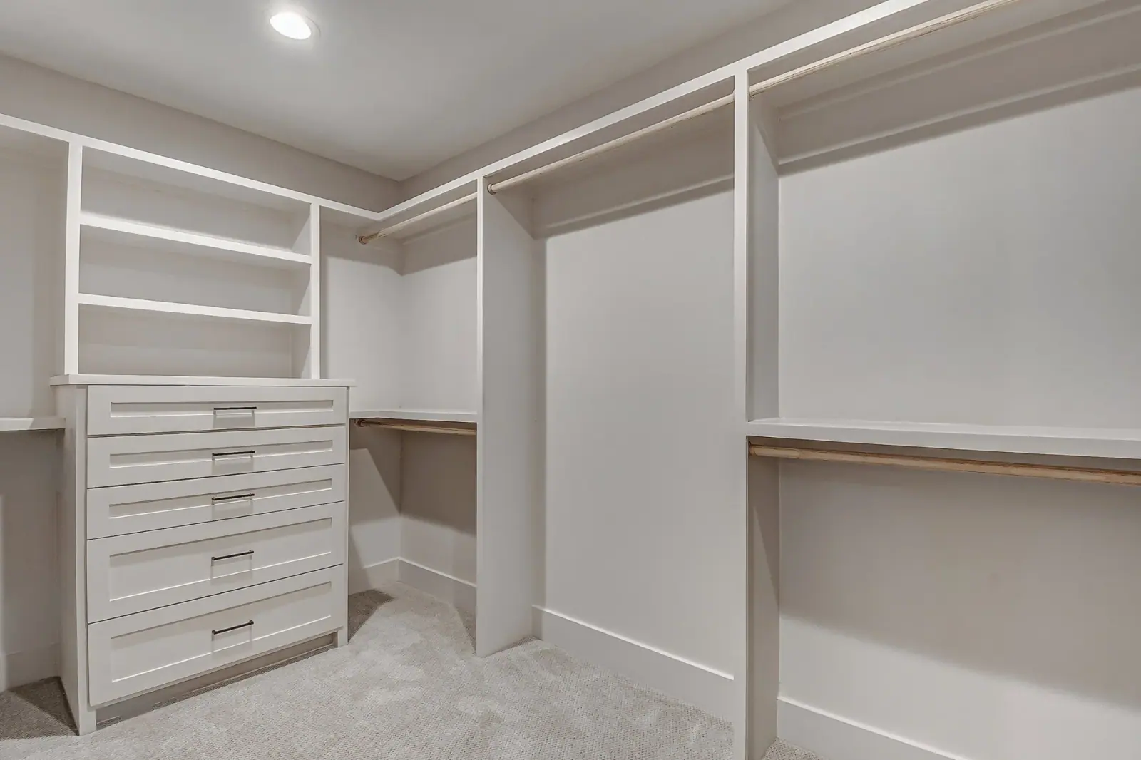 2610 Pine Village, photograph 41