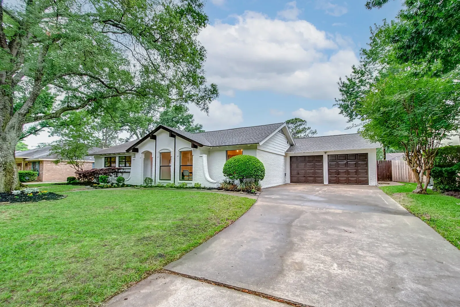 2631 Rosefield, photograph 2