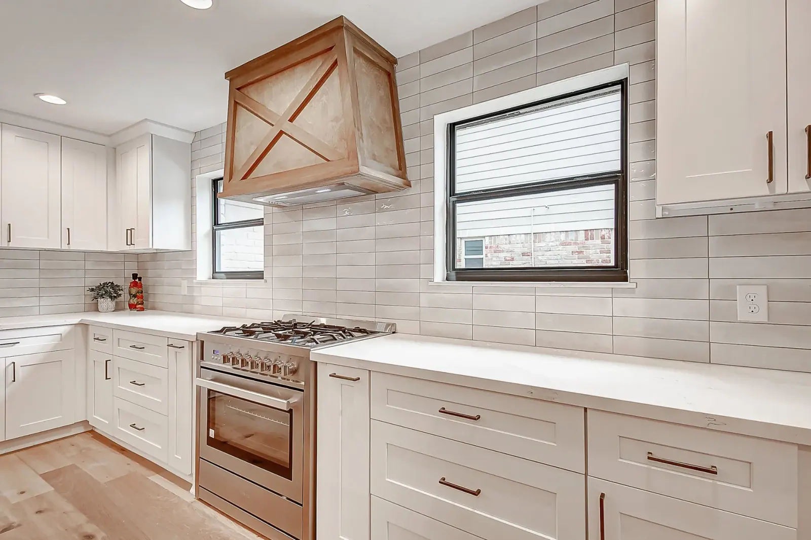 2750 Quincannon, photograph 20