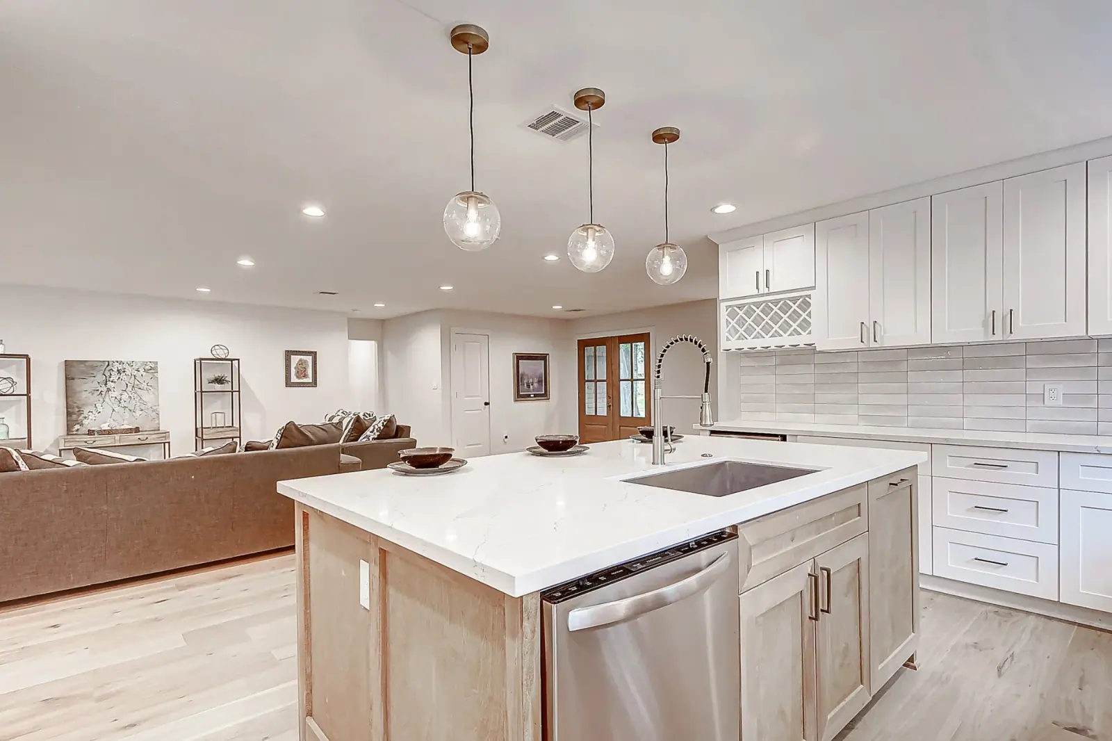 2750 Quincannon, photograph 21