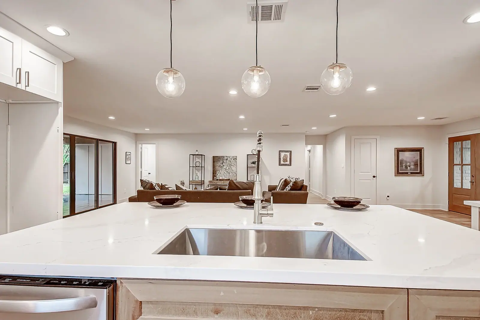 2750 Quincannon, photograph 22