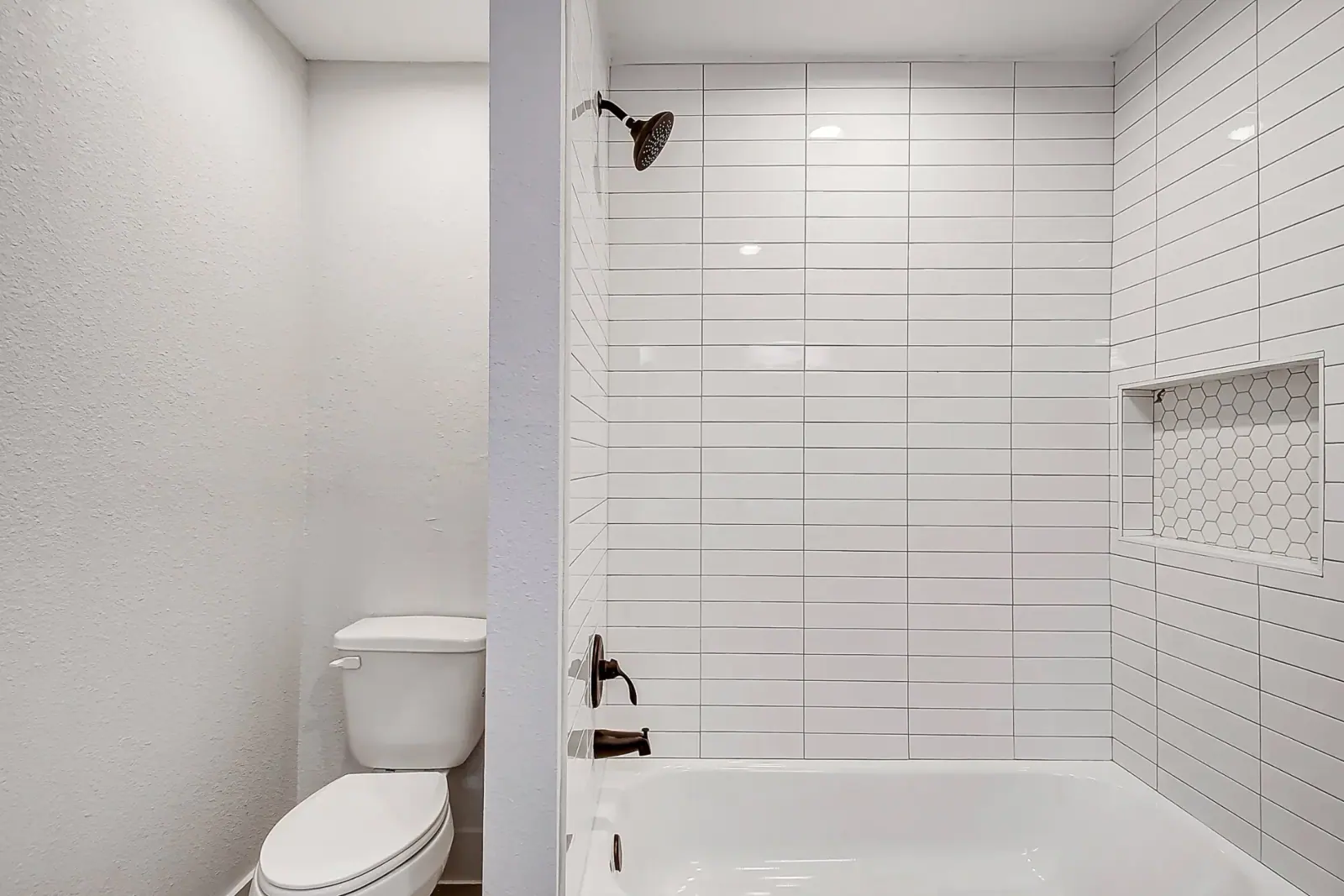 2750 Quincannon, photograph 29