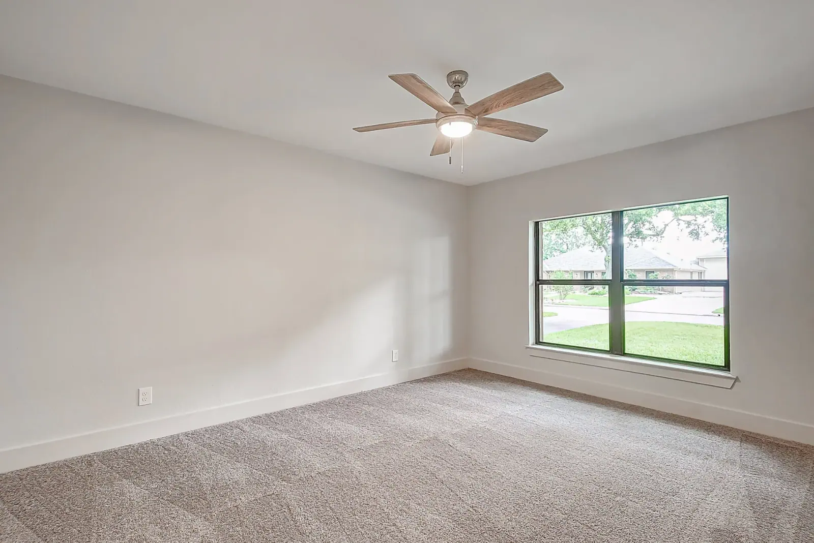 2750 Quincannon, photograph 32