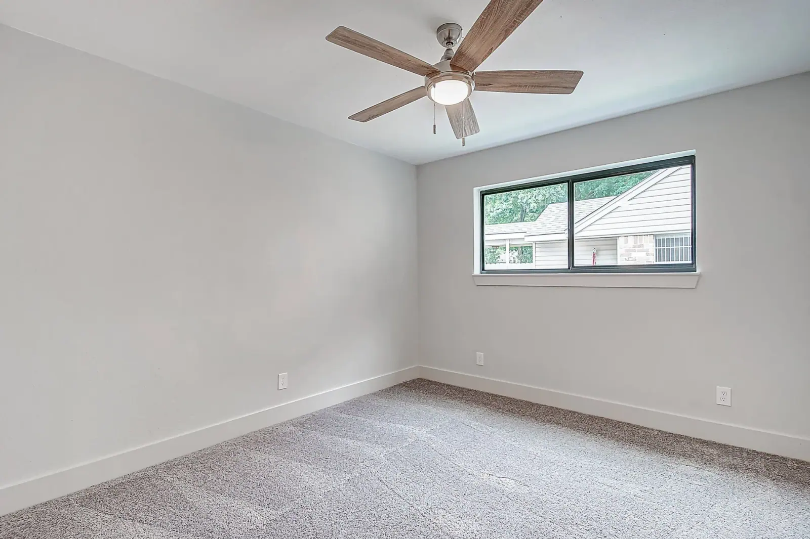 2750 Quincannon, photograph 34