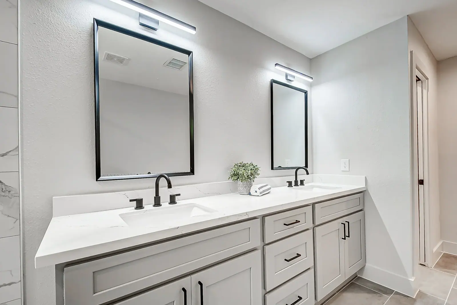 2750 Quincannon, photograph 45