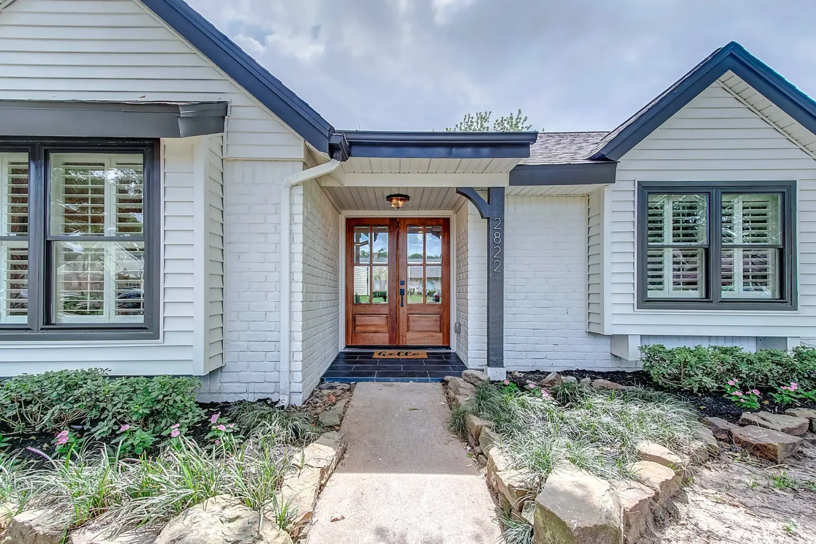 2822 Stetson, photograph 2