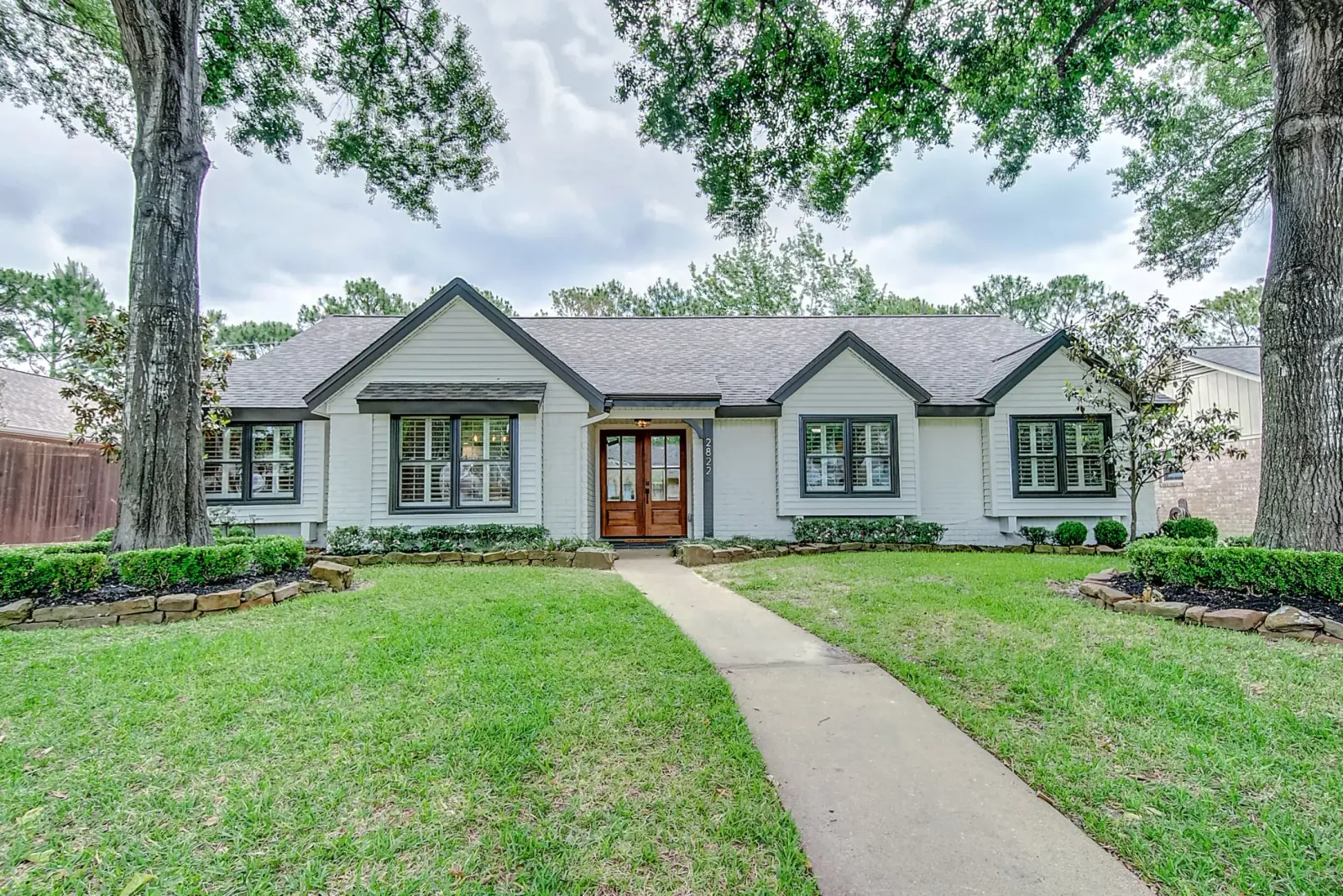 2822 Stetson, photograph 5