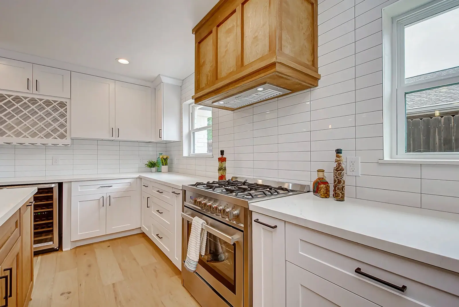 2822 Stetson, photograph 12