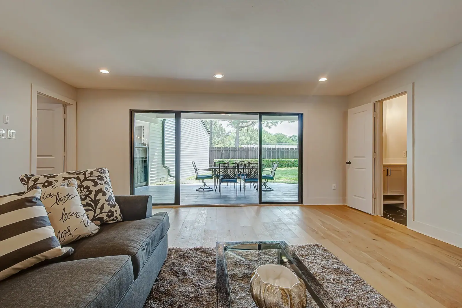 2822 Stetson, photograph 16