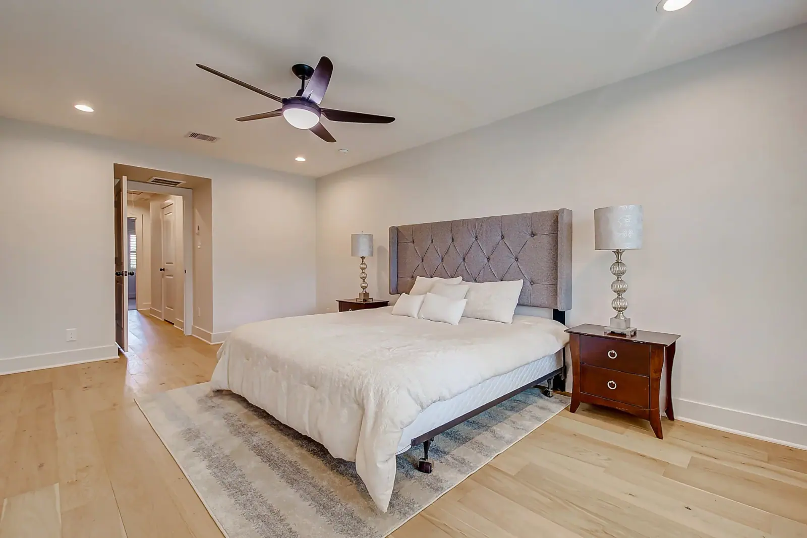 2822 Stetson, photograph 19