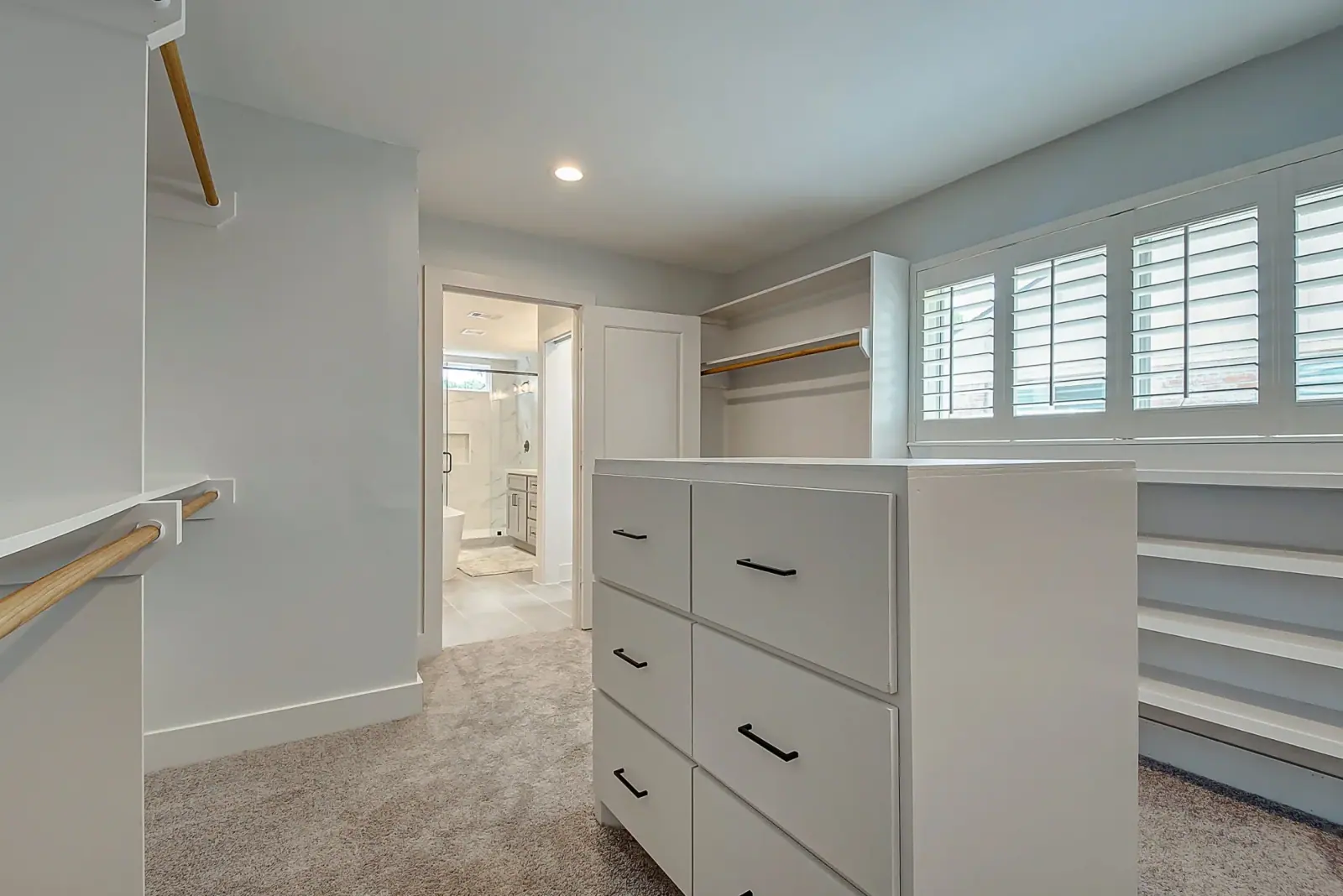 2822 Stetson, photograph 24