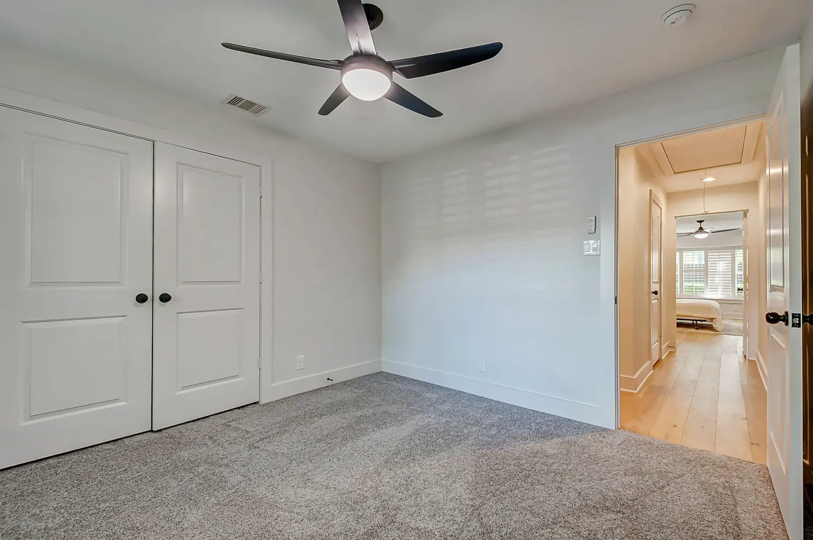 2822 Stetson, photograph 27