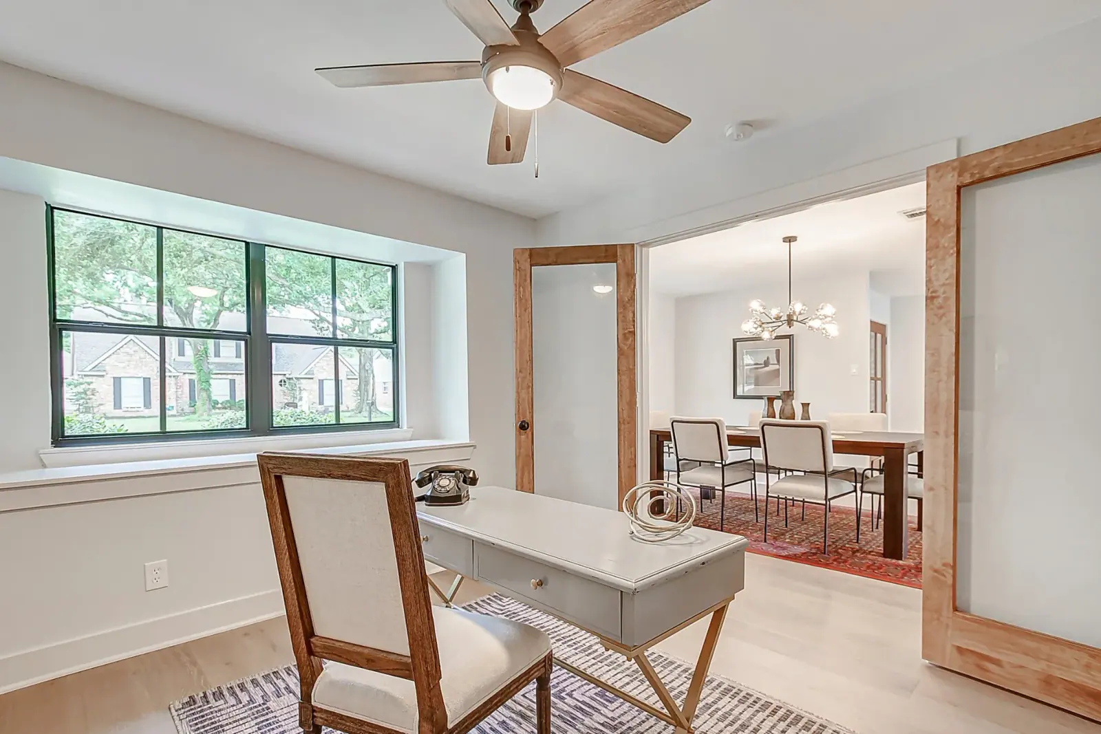2911 Stetson, photograph 26
