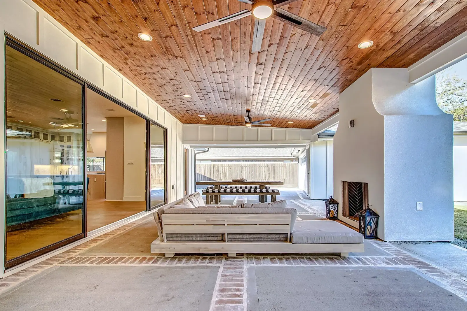 2926 Fontana, photograph 47
