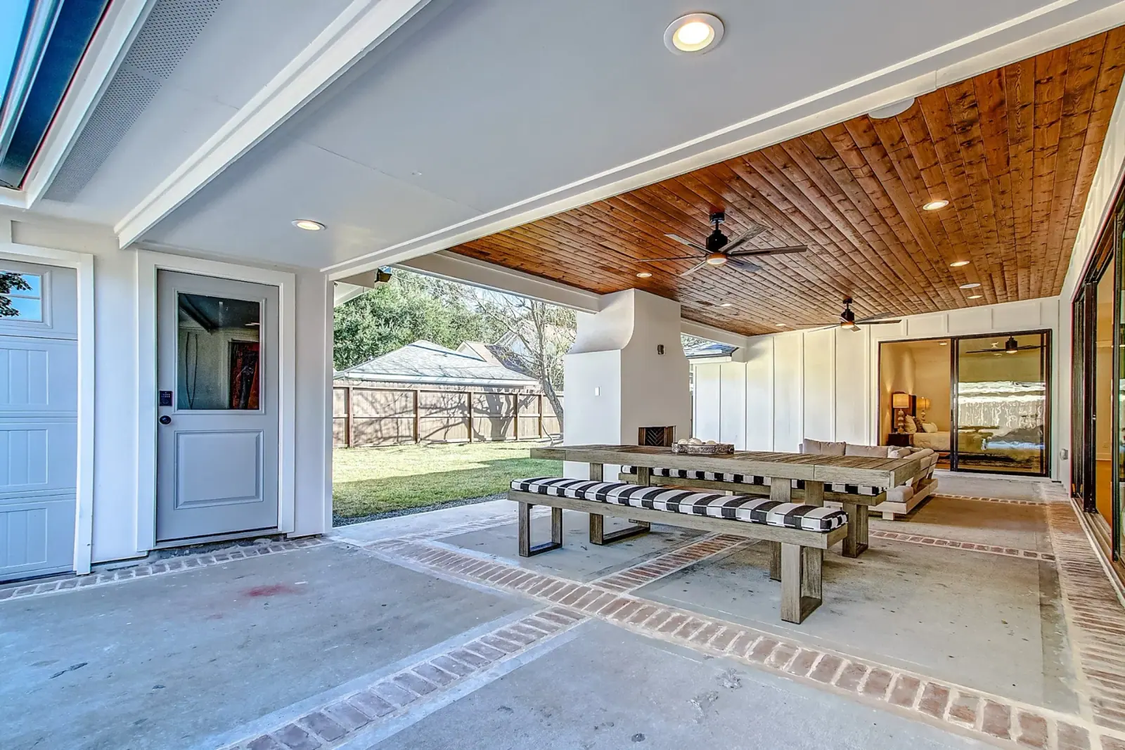 2926 Fontana, photograph 48