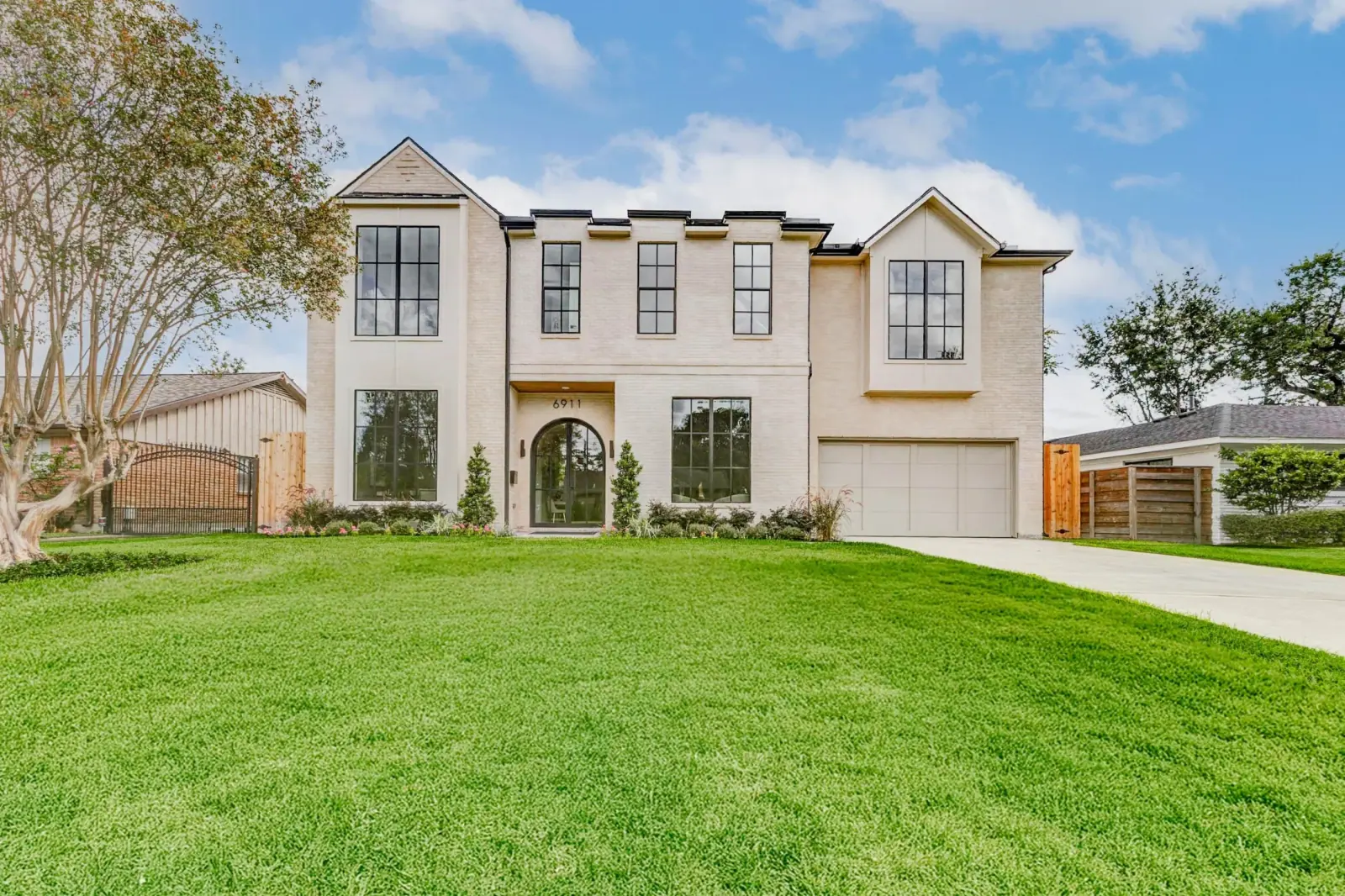 6911 Hartland, custom residential construction detail by Nighthawk, Houston