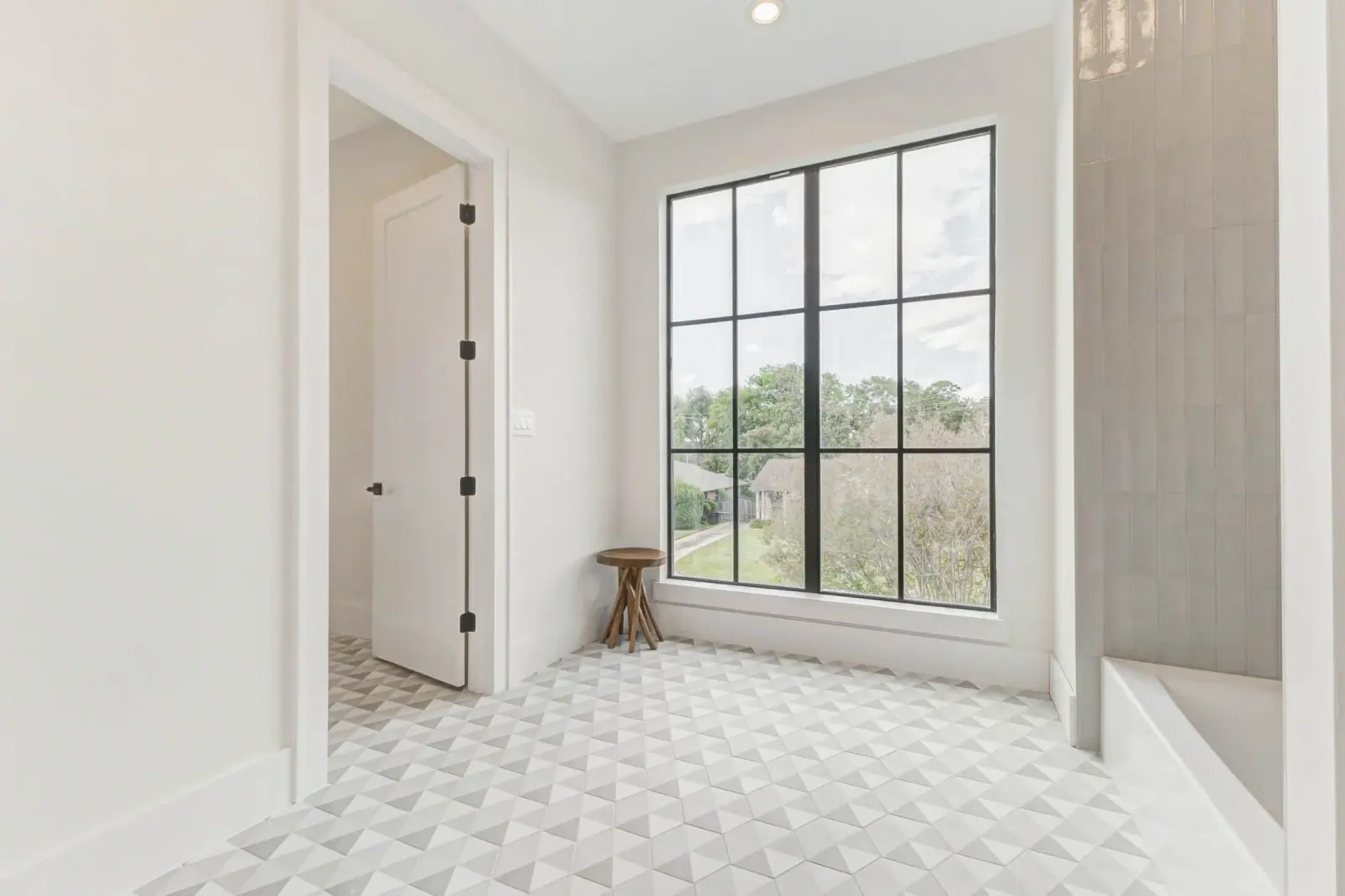 6911 Hartland, photograph 38