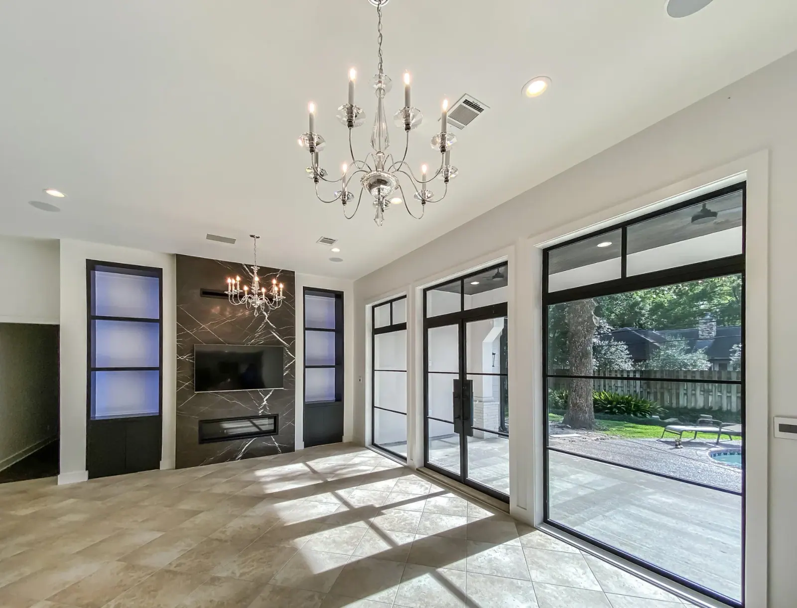 807 Saybrook, photograph 6