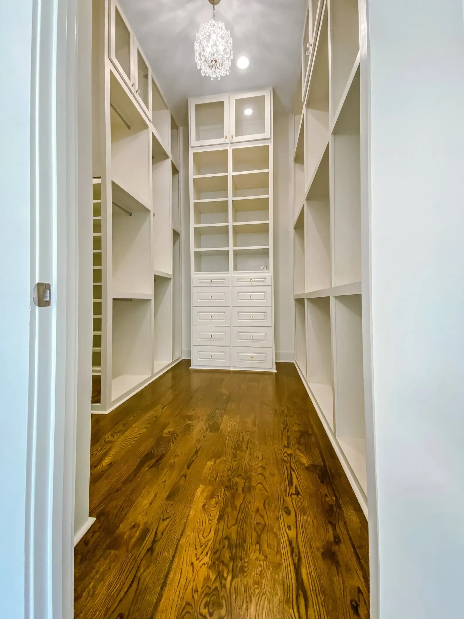 807 Saybrook, photograph 15
