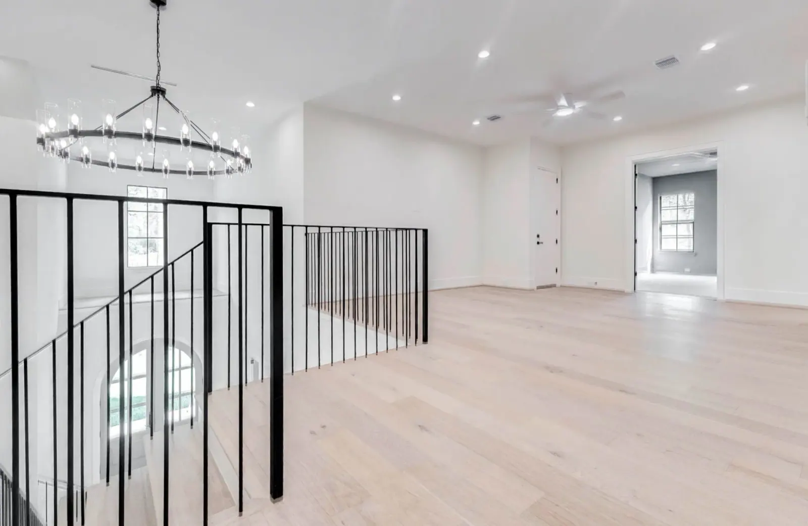 9851 Warwana, photograph 29
