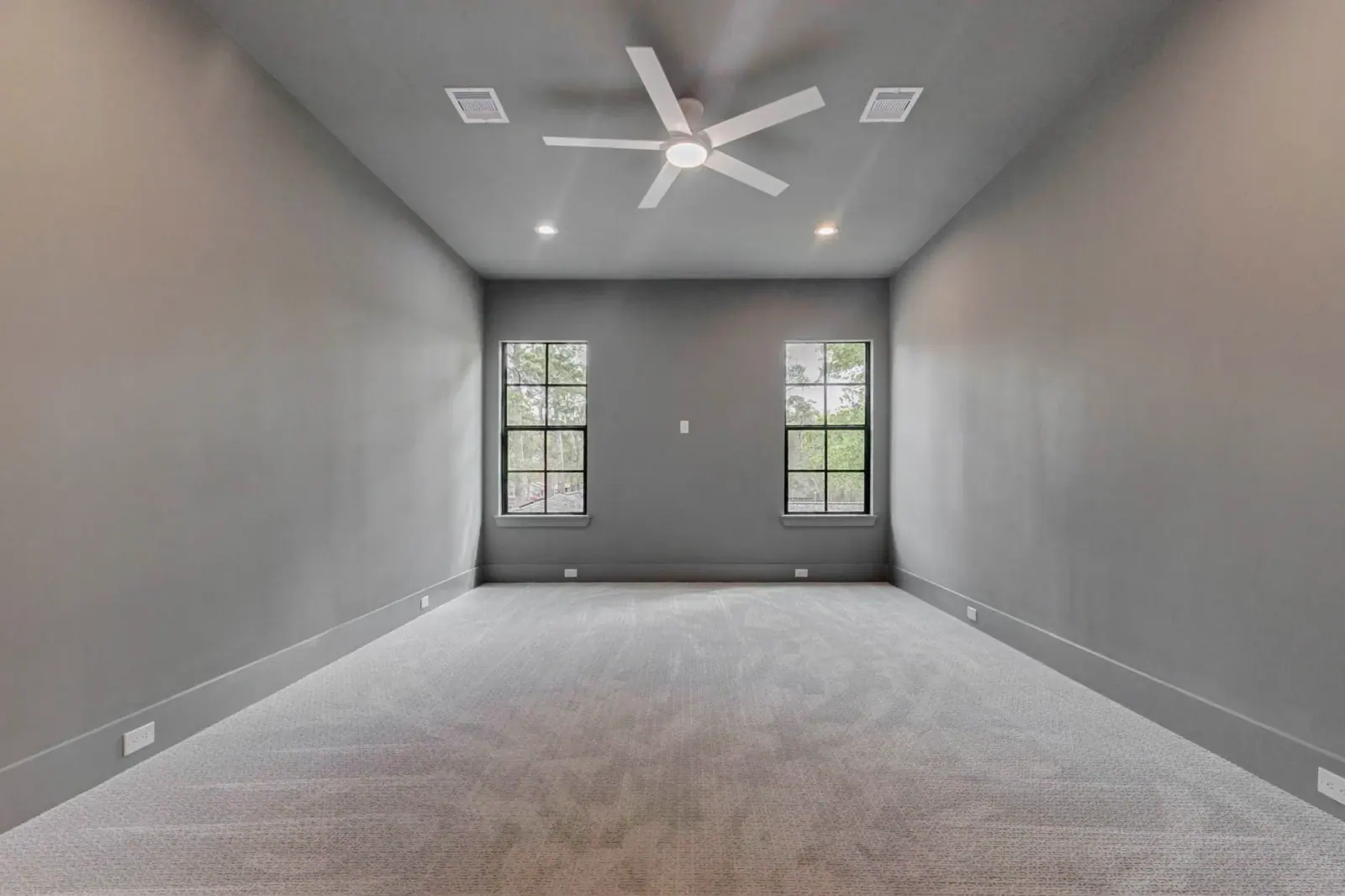 9851 Warwana, photograph 32