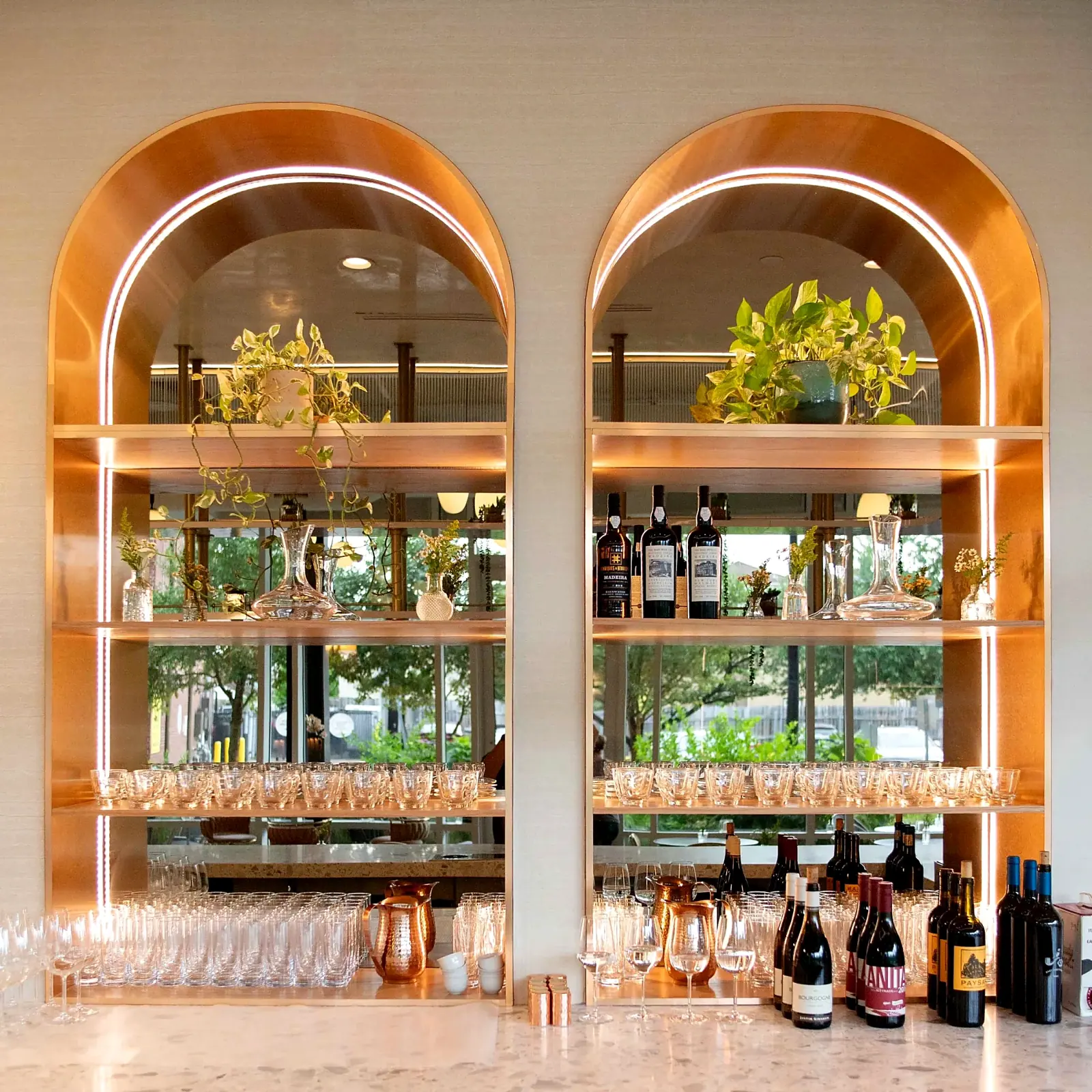 Fiora's Wine Bar, photograph 9